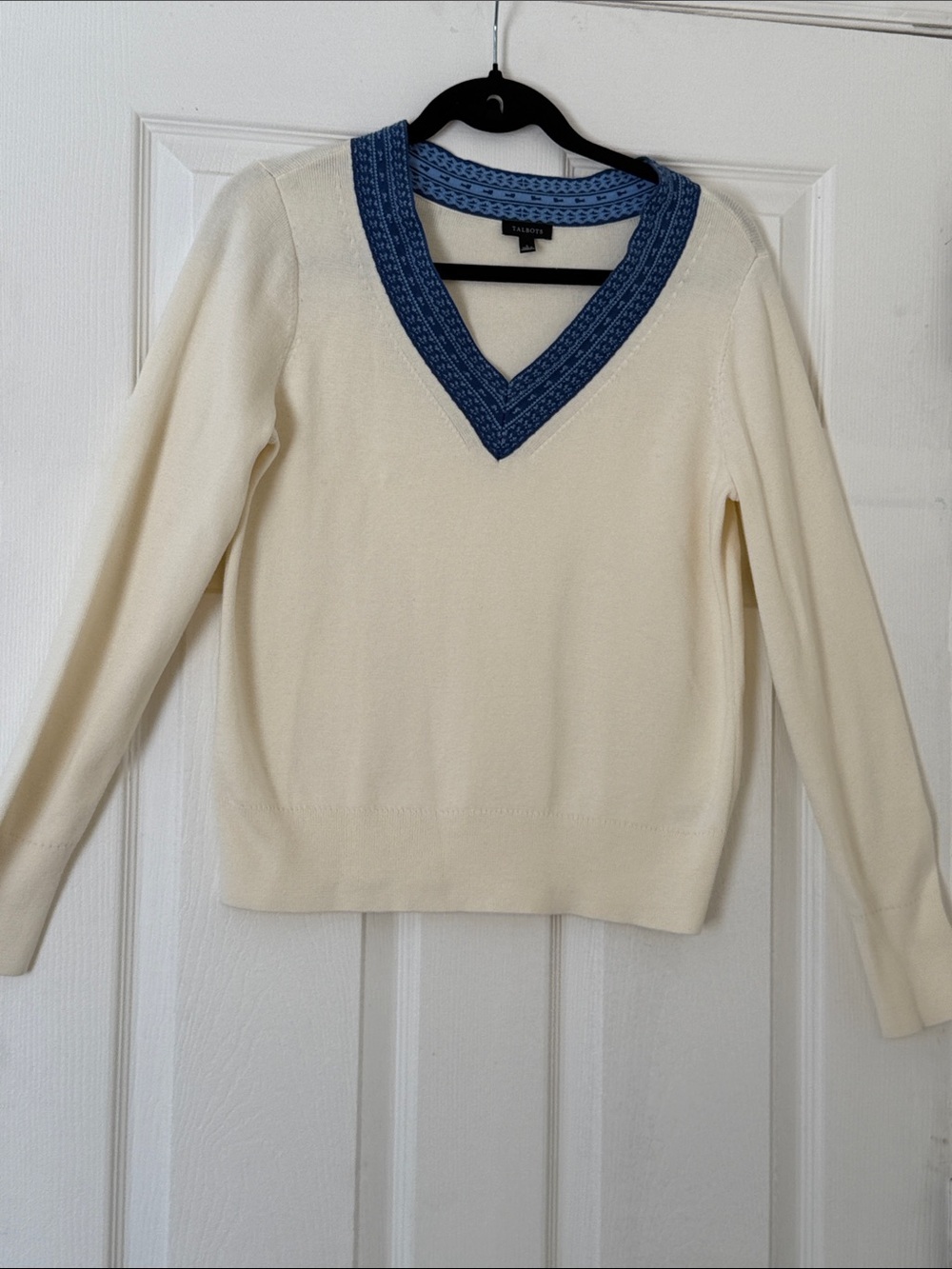 Talbots Cream V-Neck Sweater with Blue Fair Isle Trim Size Small